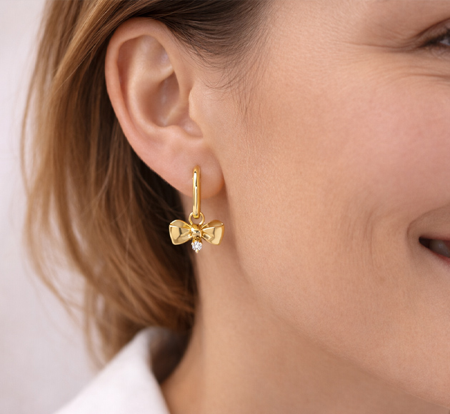 עגילי פפיון עם עגילי חישוק אובלים