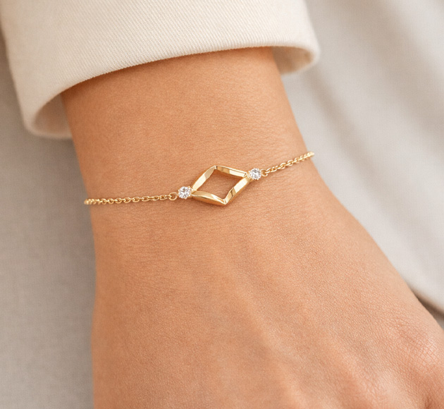 צמיד Whisper Frame עם יהלומים